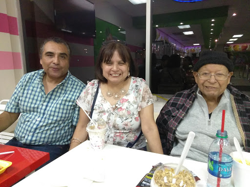 Ice Cream Shop «La Michoacana», reviews and photos, 559 N McLean Blvd, Elgin, IL 60123, USA