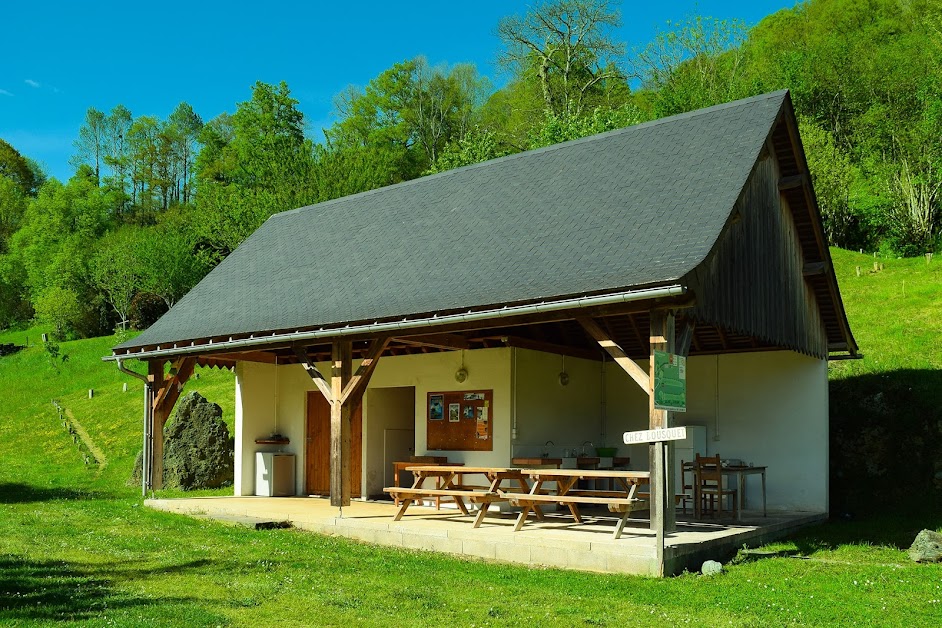Aire Naturelle Camping Maison Bousquet à Bedous (Pyrénées-Atlantiques 64)