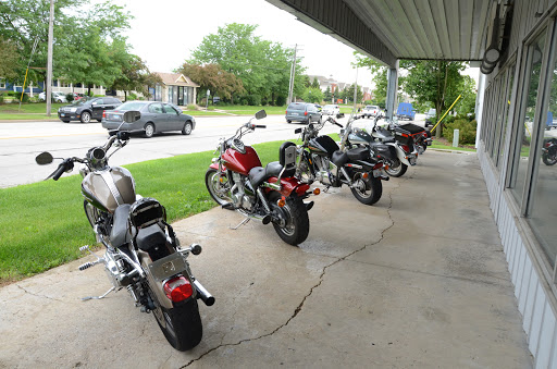 Motor Scooter Dealer «Sportland Motorsports BMW Motorcycles of Urbana», reviews and photos, 1602 N Lincoln Ave, Urbana, IL 61801, USA