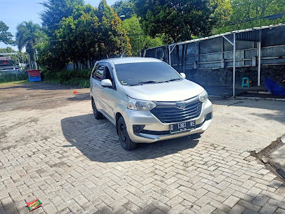 Raden Family Rent Car Bandung