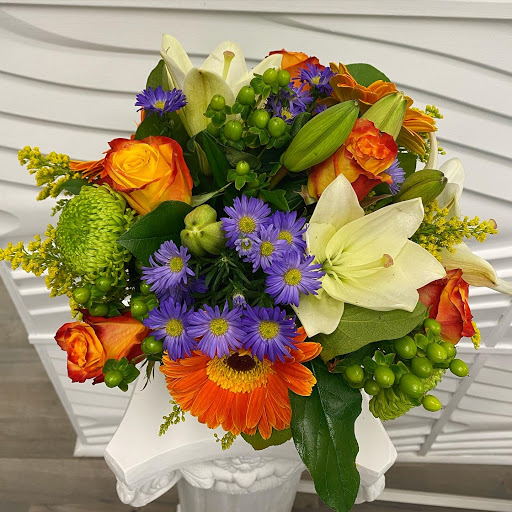 Florist «Lake Eola Florist», reviews and photos, 116 E Central Blvd, Orlando, FL 32801, USA