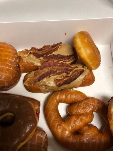 Donut Shop «Gates Donut Shop», reviews and photos, 4417 S Alameda St, Corpus Christi, TX 78412, USA