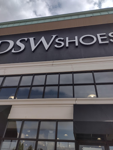Shoe Store «DSW Designer Shoe Warehouse», reviews and photos, 2100 Park Manor Blvd, Pittsburgh, PA 15205, USA