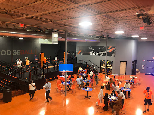 Amusement Center «Sky Zone Trampoline Park», reviews and photos, 13310 Industrial Park Blvd #160, Plymouth, MN 55441, USA