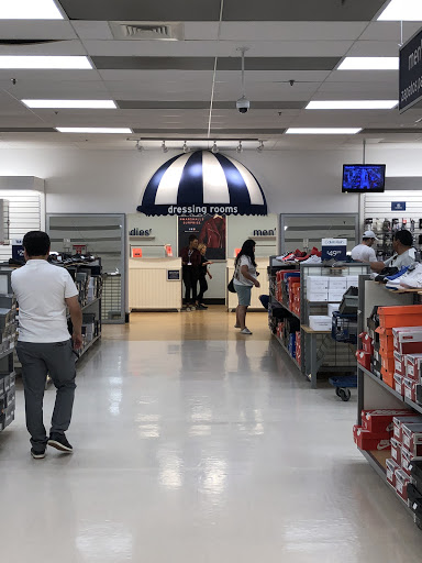 Department Store «Marshalls», reviews and photos, 12801 W Sunrise Blvd, Sunrise, FL 33323, USA