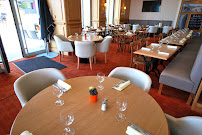Atmosphère du Restaurant L'Océan Café à Les Sables-d'Olonne - n°17