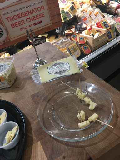 Grocery Store «Giant Food Stores», reviews and photos, 4510 Marketplace Way, Enola, PA 17025, USA