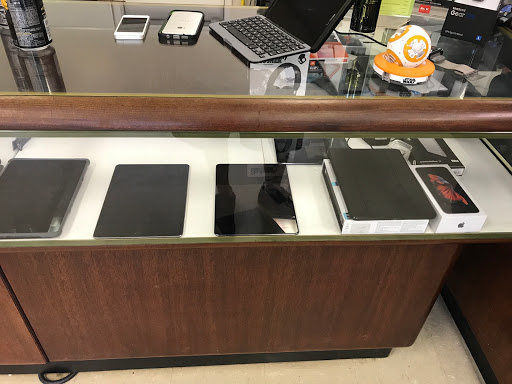 Cell Phone Store «CELL IT HERE», reviews and photos, 310 Main St, Bridgeport, OH 43912, USA