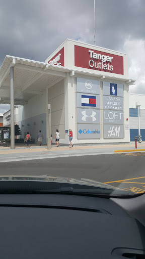 Outlet Mall «Tanger Outlet Daytona», reviews and photos, 1100 Cornerstone Blvd, Daytona Beach, FL 32117, USA