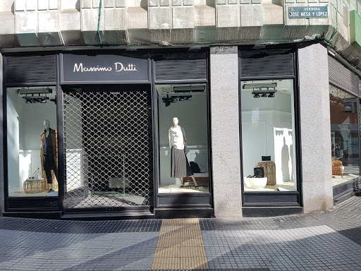 Massimo Dutti