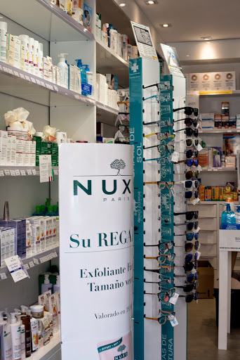 Farmacia Concha Espina.           10 ( César Álvarez )