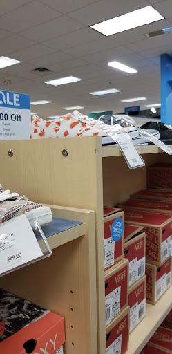 Department Store «Bealls Store», reviews and photos, 860 Commerce Center Dr, Jacksonville, FL 32225, USA