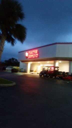 Home Improvement Store «Tractor Supply Co.», reviews and photos, 4888 Okeechobee Rd, Fort Pierce, FL 34947, USA