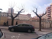 Entrada a las pistas . Colegio Virgen del Carmen. (Carmelites) en Tarragona
