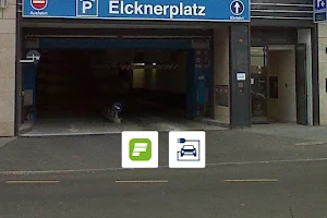 Parkhaus Elcknerplatz am Bahnhof Köpenick APCOA image