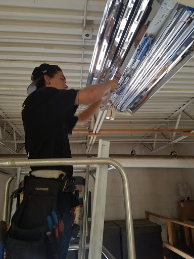 Electrician «Skyline Electric», reviews and photos, 2500 Cleveland Ave N j, Roseville, MN 55113, USA