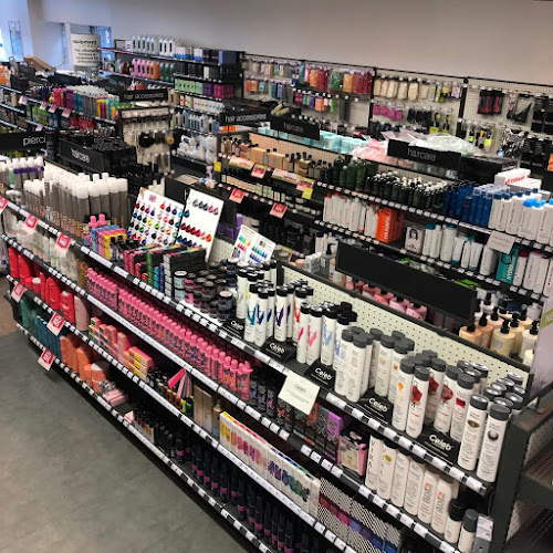 Salon Services - Cosmetics store