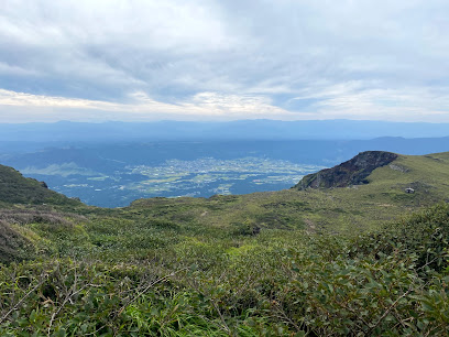 阿蘇山山頂(1592.3m)