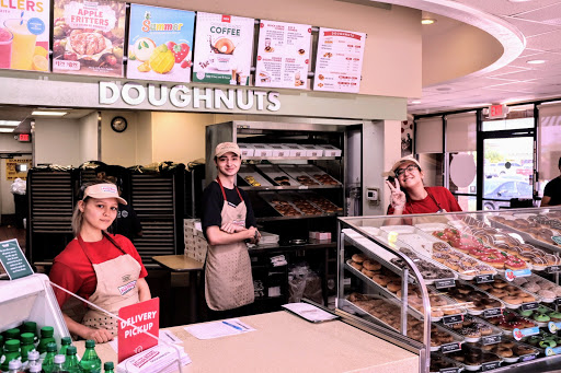 Bakery «Krispy Kreme Doughnuts», reviews and photos, 1984 W Main St, Mesa, AZ 85201, USA