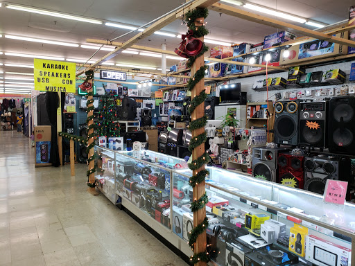 Shopping Mall «Elgin Shopping Mall», reviews and photos, 308 S McLean Blvd, Elgin, IL 60123, USA