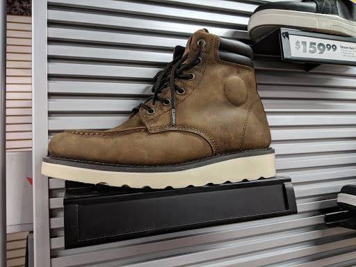 Motorcycle Parts Store «Cycle Gear», reviews and photos, 1500 Harrison St, San Francisco, CA 94103, USA