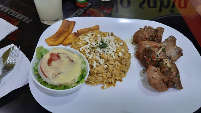 Opiniones de Tino Ranking Parrilladas & Santorini en Chone - Restaurante