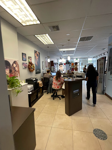 Optometrist «Eyes On Sunrise», reviews and photos, 2583 E Sunrise Blvd, Fort Lauderdale, FL 33304, USA