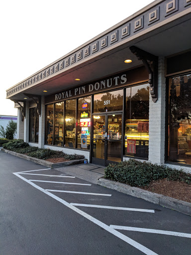 Donut Shop «Royal Pin Donuts», reviews and photos, 551 El Camino Real, South San Francisco, CA 94080, USA