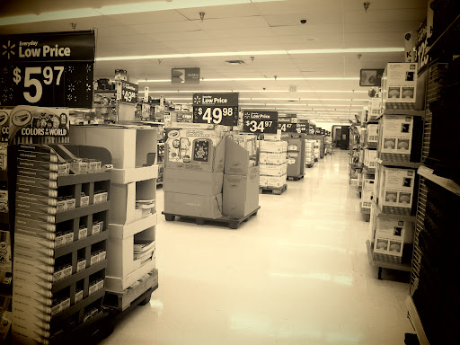 Discount Store «Walmart», reviews and photos, 1400 Hilltop Mall Rd, Richmond, CA 94806, USA