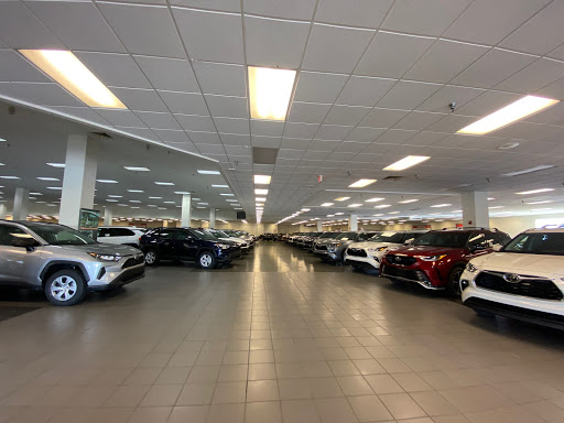 Toyota Dealer «Kings Toyota - New Cars, Indoor Showroom», reviews and photos, 4700 Fields Ertel Rd, Cincinnati, OH 45249, USA