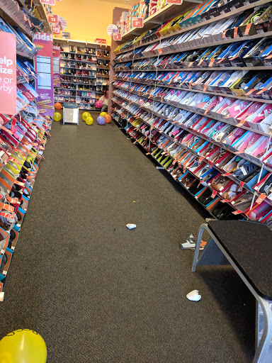 Shoe Store «Payless ShoeSource», reviews and photos, 2801 EL Camino Real, Santa Clara, CA 95051, USA