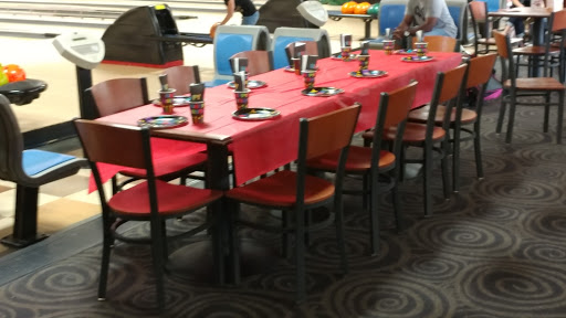 Bowling Alley «AMF Dale City Lanes», reviews and photos, 4304 Dale Blvd, Woodbridge, VA 22193, USA