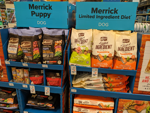 Pet Supply Store «PetSmart», reviews and photos, 2477 Naglee Rd, Tracy, CA 95304, USA