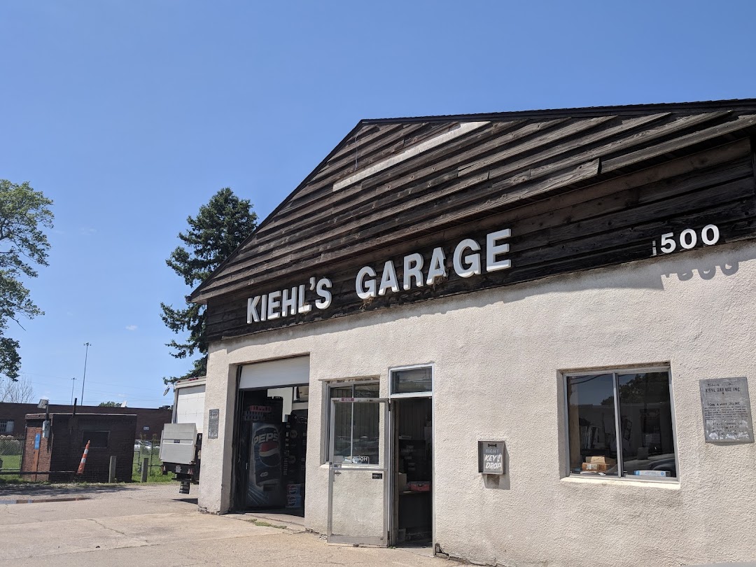 Kiehl Garage