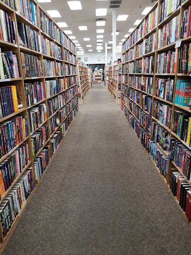 Book Store «Half Price Books», reviews and photos, 6339 E Southern Ave, Mesa, AZ 85206, USA