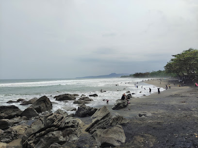 Pantai Karang Naya