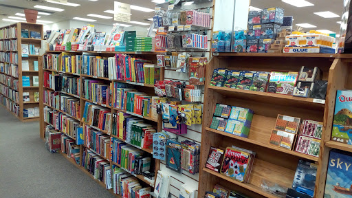 Book Store «Half Price Books», reviews and photos, 711 N Hwy 67, Cedar Hill, TX 75104, USA