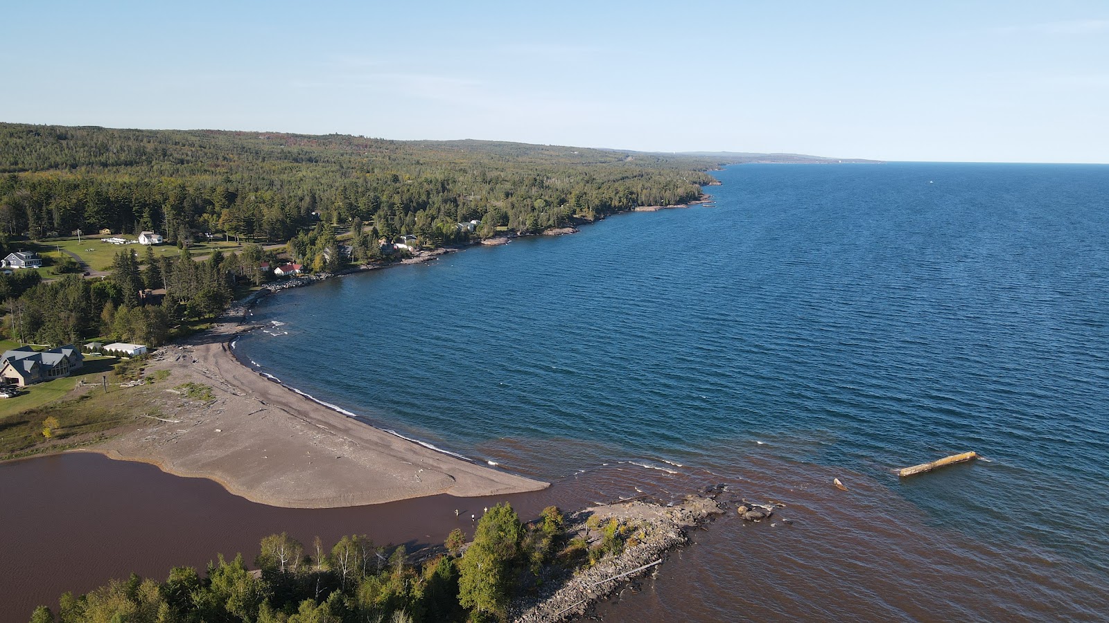 Knife River Marina Beach'in fotoğrafı çok temiz temizlik seviyesi ile