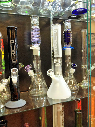 Tobacco Shop «ultimate smoke shop», reviews and photos, 14522 Vanowen St #8, Van Nuys, CA 91405, USA