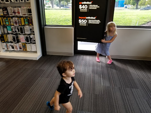 Cell Phone Store «Verizon», reviews and photos, 714 S Dale Mabry Hwy, Tampa, FL 33609, USA