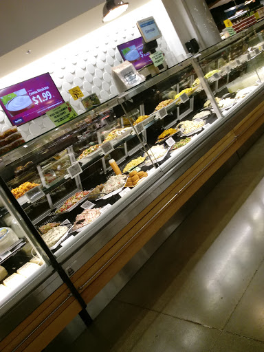 Supermarket «Cermak Fresh Produce», reviews and photos, 4000 W Diversey Ave, Chicago, IL 60639, USA