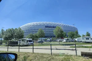 Allianz Arena Besucherparkplatz / Nord image