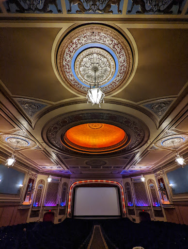 Movie Theater «Tivoli Theatre: Classic Cinemas», reviews and photos, 5021 Highland Ave, Downers Grove, IL 60515, USA