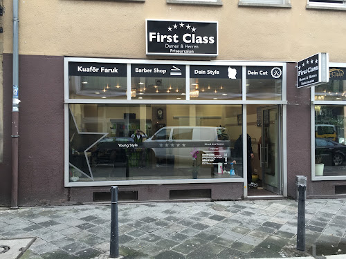 First Class Damen & Herren Friseur à Mannheim