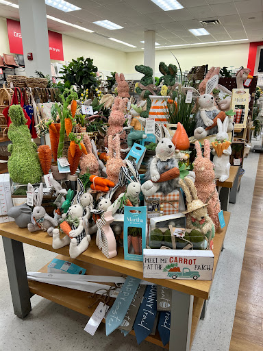 Department Store «T.J. Maxx», reviews and photos, 105 E Street Rd, Feasterville-Trevose, PA 19053, USA