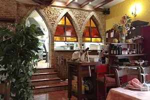 Restaurante La Fontana di Trevi. image