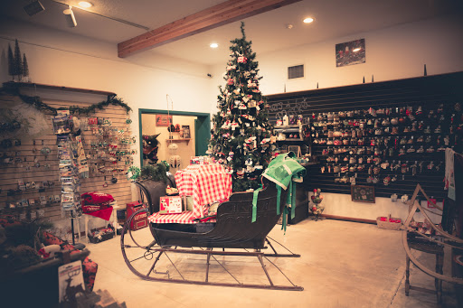 Gift Shop «Sleighbells Of Sherwood (Seasonal Business Open July1-December 23)», reviews and photos, 23855 SW 195th Pl, Sherwood, OR 97140, USA