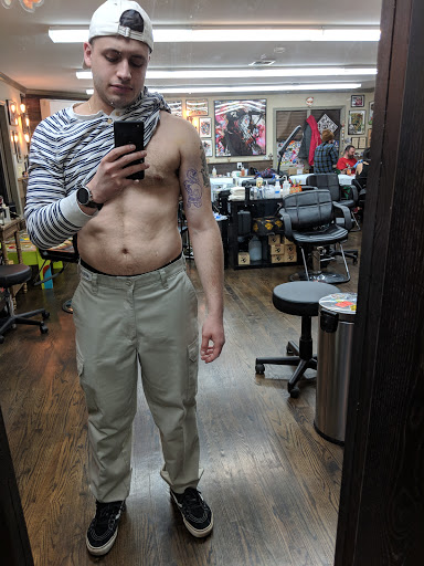 Tattoo Shop «South Shore Tattoo», reviews and photos, 74 Merrick Rd, Amityville, NY 11701, USA