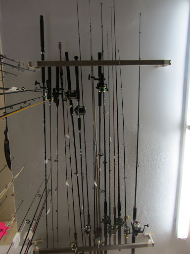 Loan Agency «Creighton Loans and Music», reviews and photos, 16404 WA-99, Lynnwood, WA 98037, USA