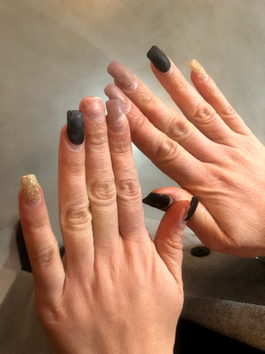 Nail Salon «Trendy Nails & Spa», reviews and photos, 8661 Colesville Rd, Silver Spring, MD 20910, USA